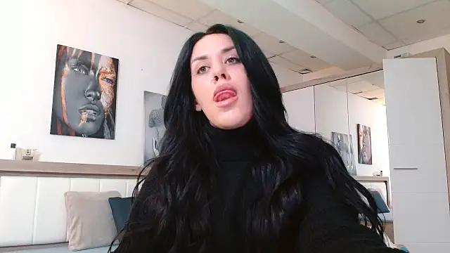 Check out our webcam shows gallery and message on a personal level with our sweet squirt cams hosts, showing off their natural physiques and sex toys.