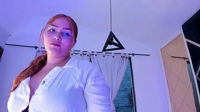 LeahxBarker from StripChat is Freechat