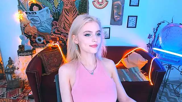 Check out our webcam shows gallery and message on a personal level with our sweet squirt cams hosts, showing off their natural physiques and sex toys.