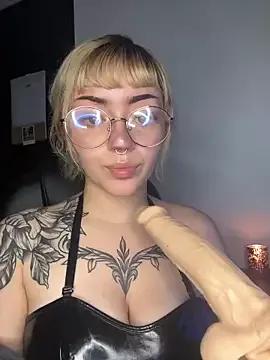 LessBoobs_gh from StripChat is Freechat