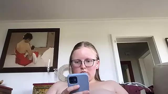 lexie_lilacs from StripChat is Freechat