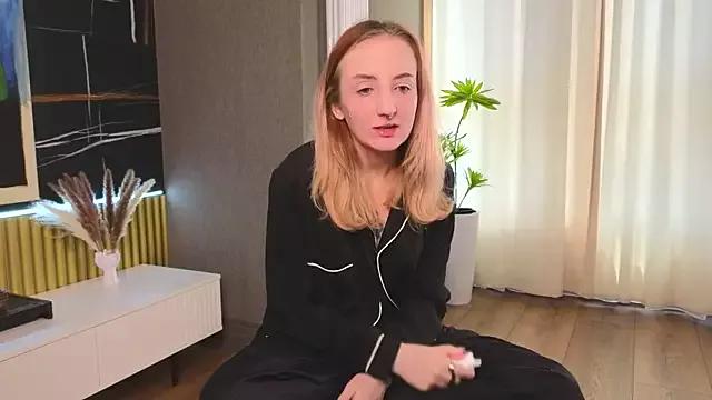 lexlexlexi from StripChat is Freechat