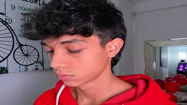 LeySmith from StripChat is Freechat