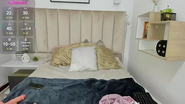 Lia_Simons from StripChat is Freechat