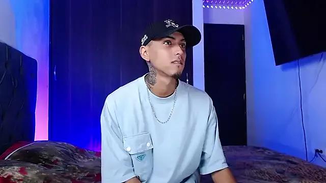 Liam_lee from StripChat is Freechat