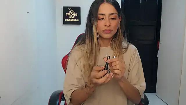 Check out our webcam shows gallery and message on a personal level with our sweet squirt cams hosts, showing off their natural physiques and sex toys.