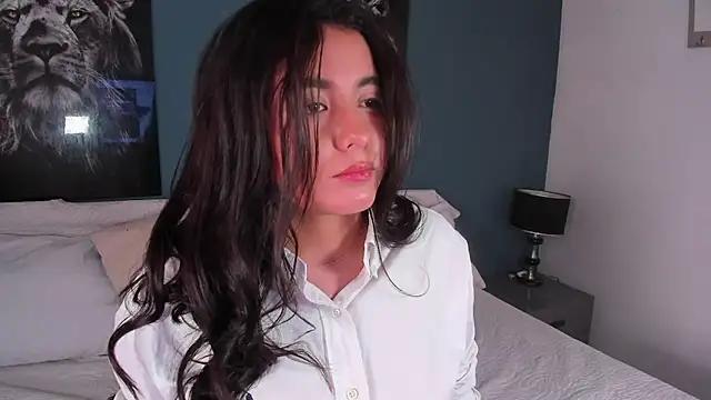 Liana_Bernocchi from StripChat is Freechat