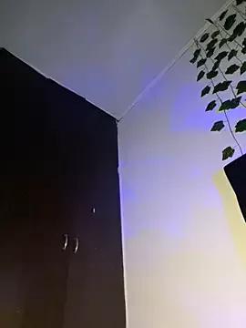 Liawood1 from StripChat is Freechat