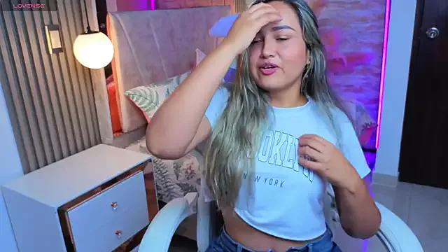 lila_cute1 from StripChat is Freechat