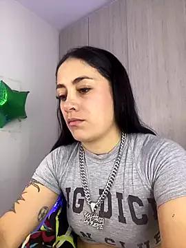 liladiamond_ from StripChat is Freechat