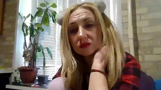 LilaniLoverx from StripChat is Freechat