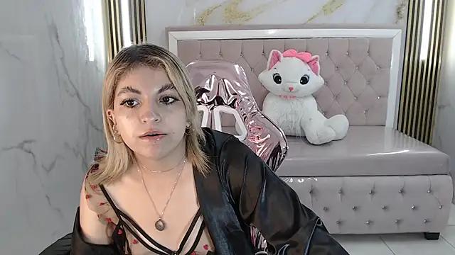 Check out our webcam shows gallery and message on a personal level with our sweet squirt cams hosts, showing off their natural physiques and sex toys.