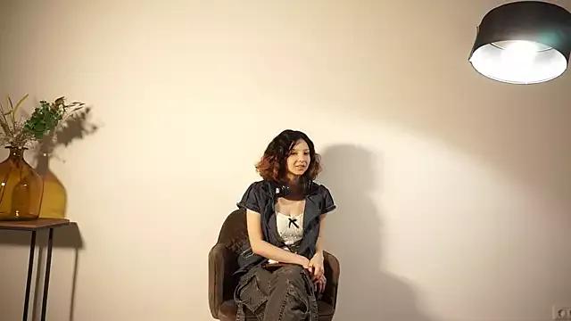 LilianDoddy from StripChat is Freechat