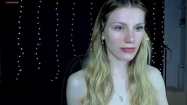 Lilianna_Just from StripChat is Freechat