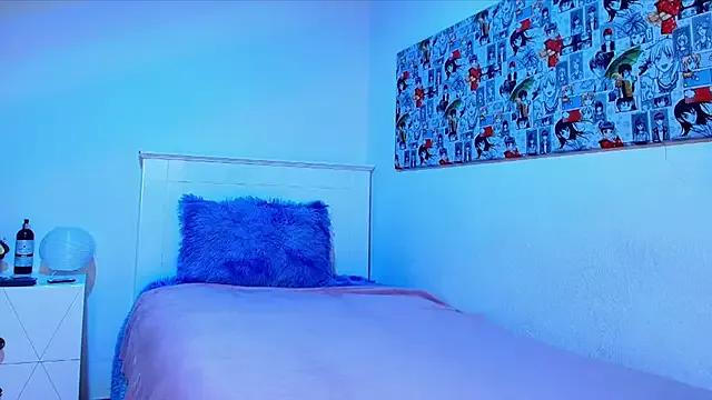 Check out our webcam shows gallery and message on a personal level with our sweet squirt cams hosts, showing off their natural physiques and sex toys.