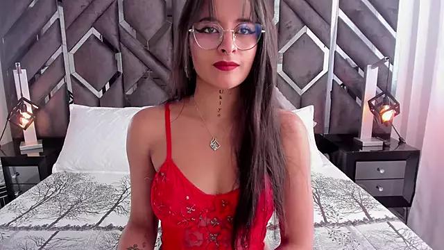 Check out our webcam shows gallery and message on a personal level with our sweet squirt cams hosts, showing off their natural physiques and sex toys.