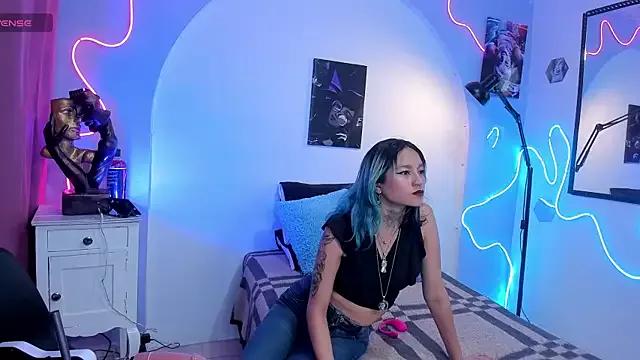 Check out our webcam shows gallery and message on a personal level with our sweet squirt cams hosts, showing off their natural physiques and sex toys.