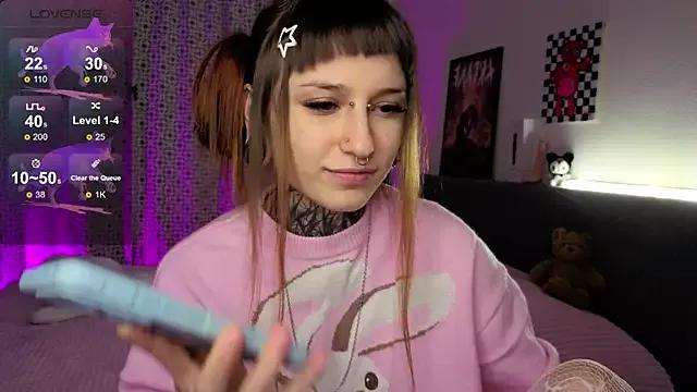 LilithPoison from StripChat is Freechat