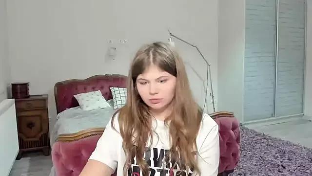 Lilly_Jess from StripChat is Freechat