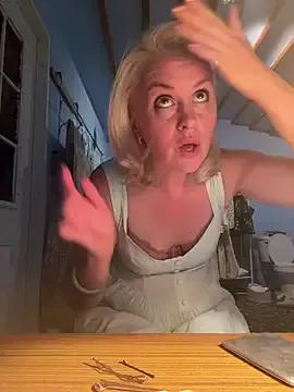 lilybloomfield from StripChat is Freechat