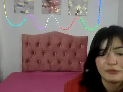 LilyWest19 from StripChat is Freechat