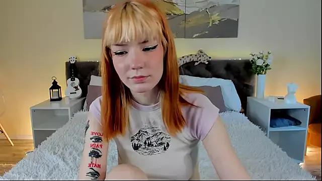 Linablueeyed from StripChat is Freechat