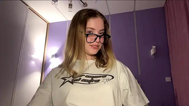 Check out our webcam shows gallery and message on a personal level with our sweet squirt cams hosts, showing off their natural physiques and sex toys.