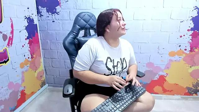 linda_cataleya18 from StripChat is Freechat