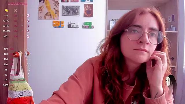 linda_giggle from StripChat is Freechat