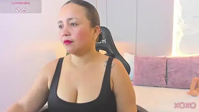 linda_rios_ from StripChat is Freechat