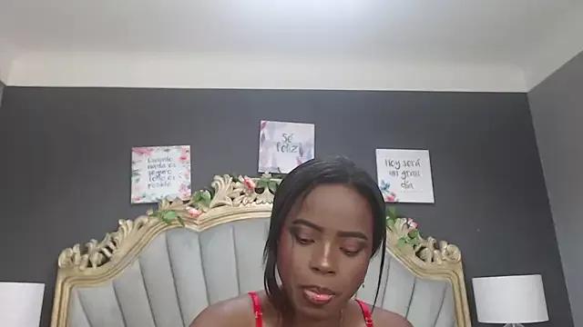 LindaBird from StripChat is Freechat