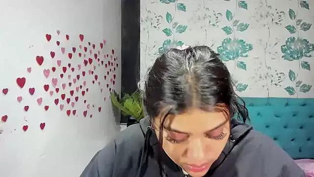 LindaBreeS from StripChat is Freechat