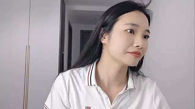 Lisa-3333 from StripChat is Freechat