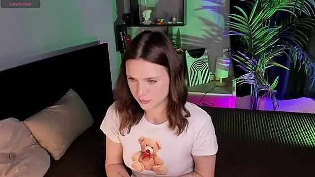 Check out our webcam shows gallery and message on a personal level with our sweet squirt cams hosts, showing off their natural physiques and sex toys.