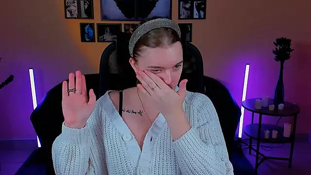 Check out our webcam shows gallery and message on a personal level with our sweet squirt cams hosts, showing off their natural physiques and sex toys.