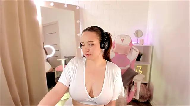 Check out our webcam shows gallery and message on a personal level with our sweet squirt cams hosts, showing off their natural physiques and sex toys.