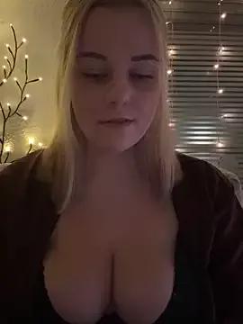 Photos of Lisaxtra from StripChat is Freechat