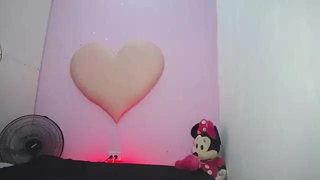 Little_bubu from StripChat is Freechat