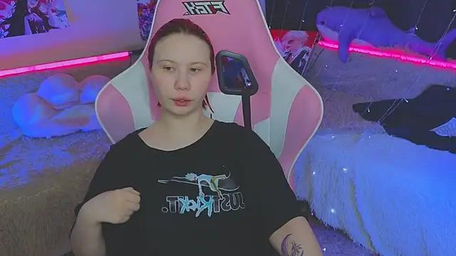 Check out our webcam shows gallery and message on a personal level with our sweet squirt cams hosts, showing off their natural physiques and sex toys.