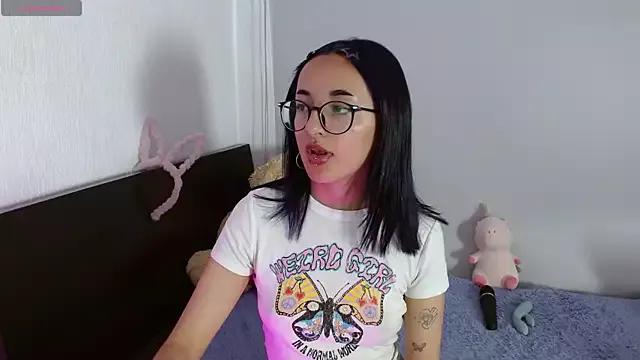 Check out our webcam shows gallery and message on a personal level with our sweet squirt cams hosts, showing off their natural physiques and sex toys.