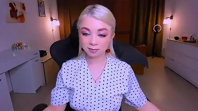Check out our webcam shows gallery and message on a personal level with our sweet squirt cams hosts, showing off their natural physiques and sex toys.