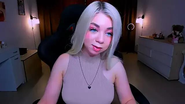 littleSiyfairy from StripChat is Freechat