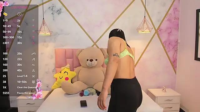 Check out our webcam shows gallery and message on a personal level with our sweet squirt cams hosts, showing off their natural physiques and sex toys.