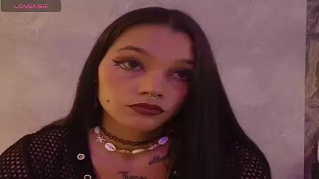 LolaKitte from StripChat is Freechat