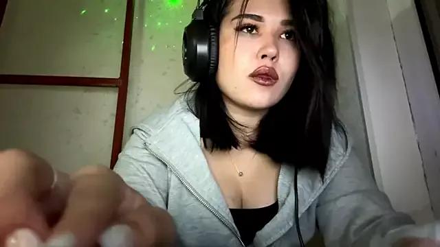 Lolamein from StripChat is Freechat