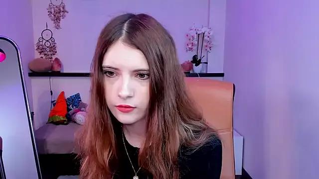 LolaSweetnesss from StripChat is Freechat