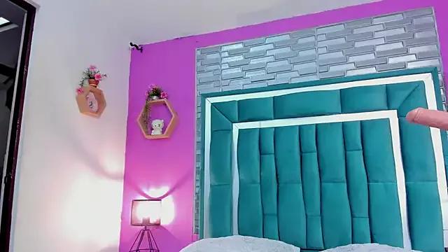 Check out our webcam shows gallery and message on a personal level with our sweet squirt cams hosts, showing off their natural physiques and sex toys.