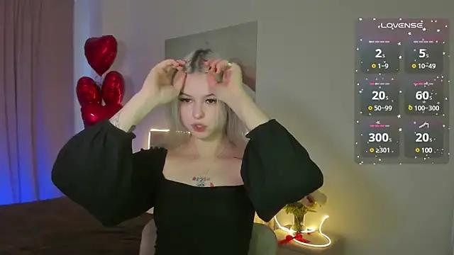 Check out our webcam shows gallery and message on a personal level with our sweet squirt cams hosts, showing off their natural physiques and sex toys.