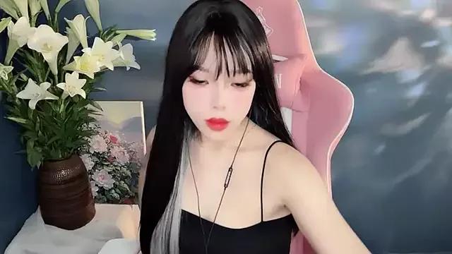 Love-LittleGirl from StripChat is Freechat