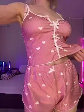 Check out our webcam shows gallery and message on a personal level with our sweet squirt cams hosts, showing off their natural physiques and sex toys.